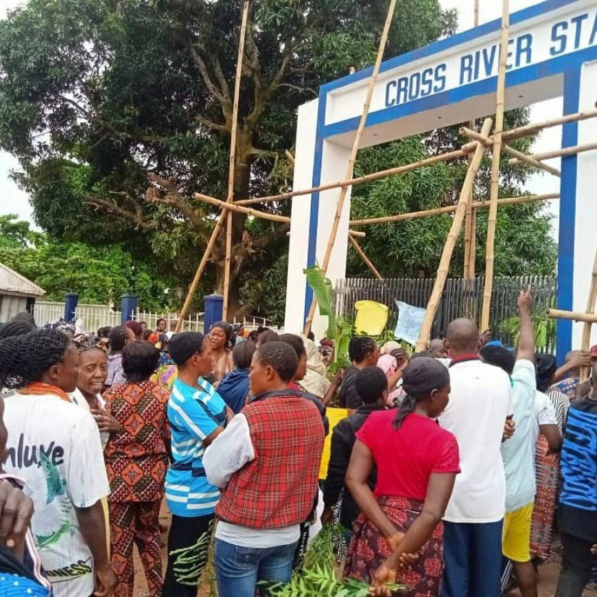 C'River Lawmakers, Monarchs, Others Protest Plot To Subsume Ogoja School of Nursing Under Obudu