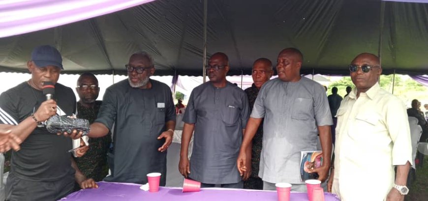 Photo News: Dignitories at the Burial Ceremony of Late Mrs. Agnes Ejim Onya, Mother-in-law of Mr Okechukwu Okoro