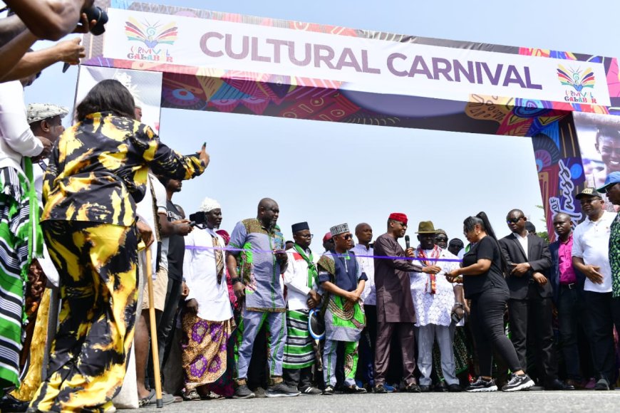 Photo News: Cross River Deputy Governor Peter Odey Flags Off 2023 Cultural Carnival