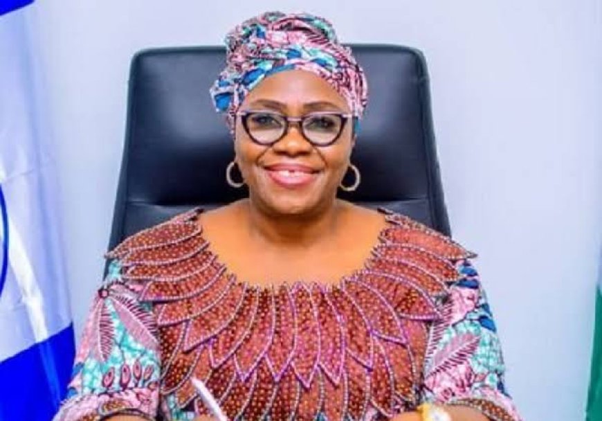 C'River First Lady Settles Hospital Bills Of Electrocution Victims