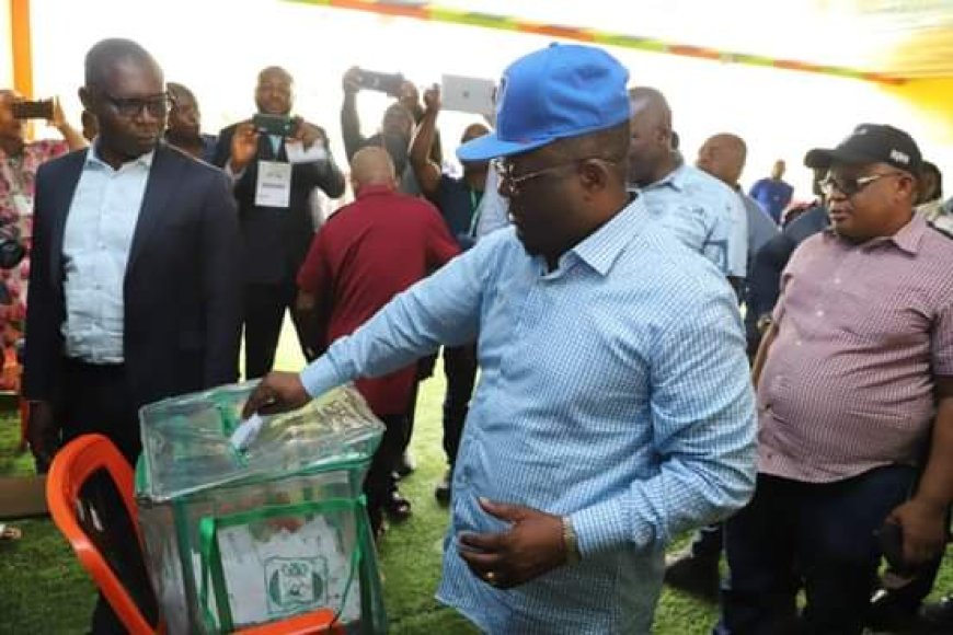 EBONYI STATE LOCAL GOVERNMENT ELECTIONS: Honorable Minister Of Works, Sen. Umahi Commends Governor F.O. Nwifuru For Sustained  Democratic Local Government System, Hails Process As He Votes In His Polling Unit - 013 Onuofukwuru Market, Umunaga Ward