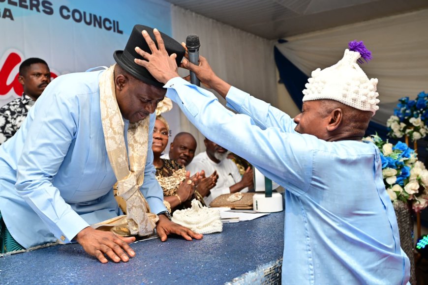 PICTORIALS ON TRADITIONAL CONFERMENT OF TITLES ON GOV BASSEY OTU AND THE WIFE, HE EYOANWAN OTU BY IBOKU CLAN IN ODUKPANI LOCAL GOVERNMENT AREA OD CROSS RIVER STATE