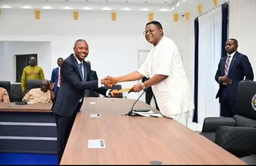 JUST IN: C’River Governor Swears In Acting Chairman of Bekwara Council