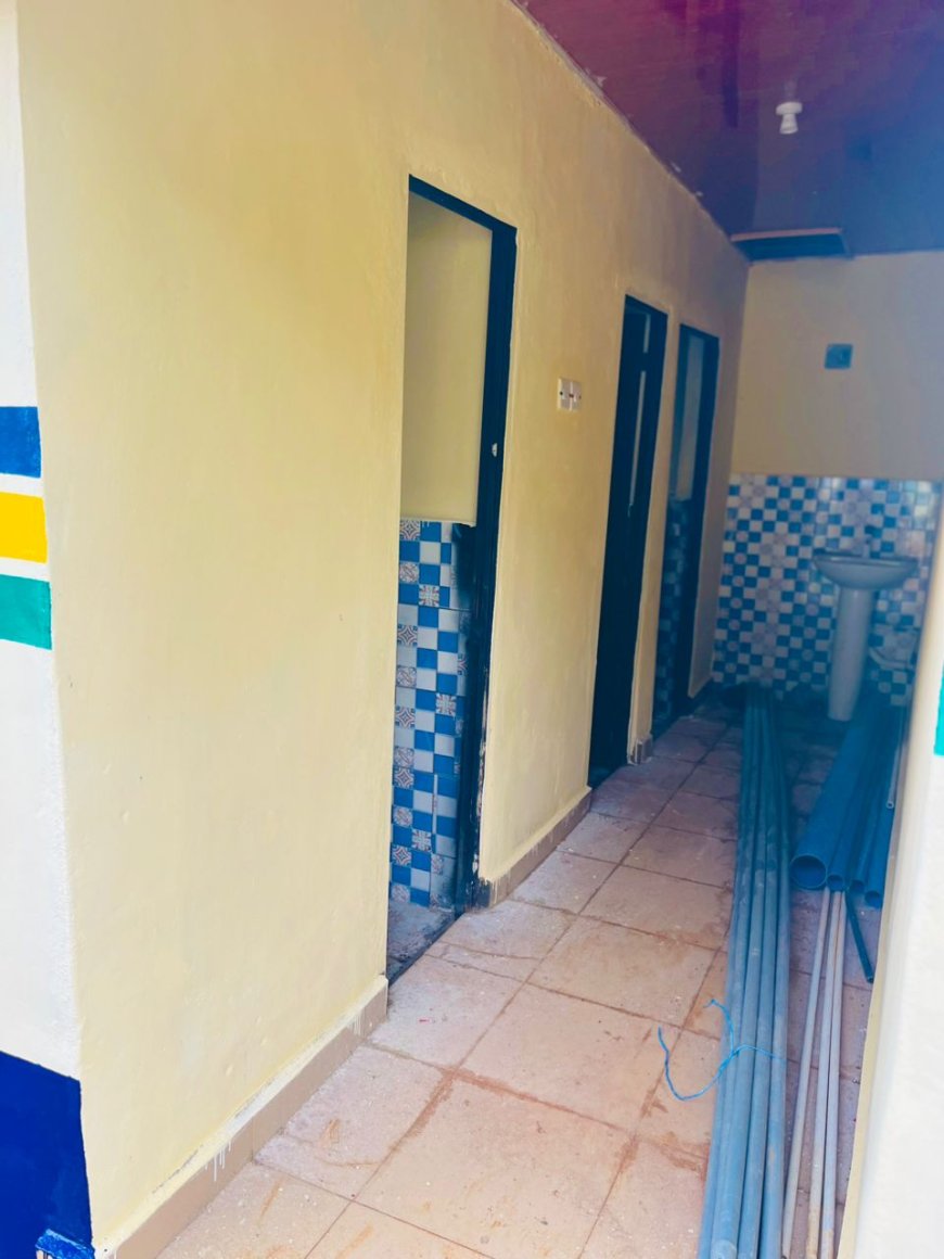 Senator Williams Delivers on Promise, Construct Modern Toilet Facility at Ikom Divisional Police Station