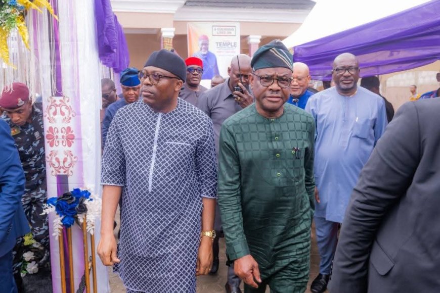 Wike, Fubara Attend Burial Ceremony Together in Port Harcourt
