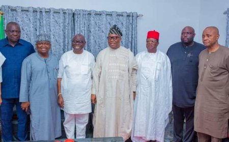 Akwa Ibomites Hail Akpabio's Victory