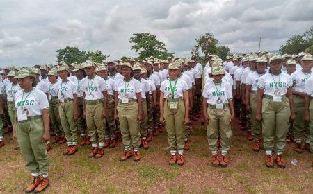 Gov. Otu Tasks Corps Members On NYSC's Nationalistic Ideals