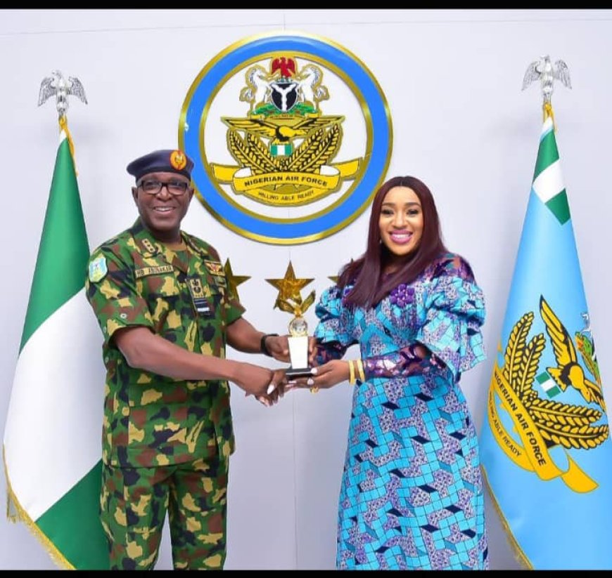 Humanitarian Minister Lobbies Air Force For Logistics Support