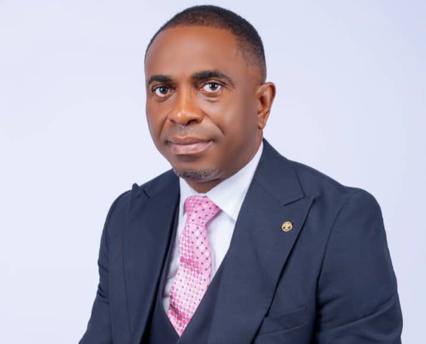 C'River Lawmaker Celebrates Girl Child With Donation Of Sanitary Pads