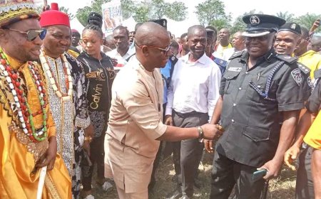 Ukawu Community Honours Onicha LG boss  ...Endorses Him For Re-Eelection
