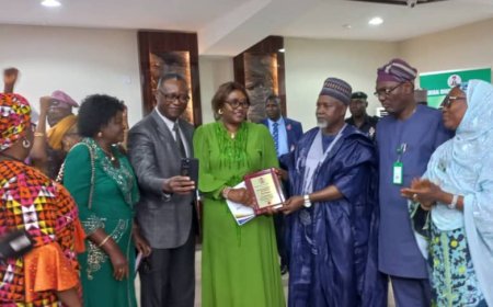 Encomium Trails FGGC Nkwelle Ezunaka Principal After Emerging Best Principal 2022