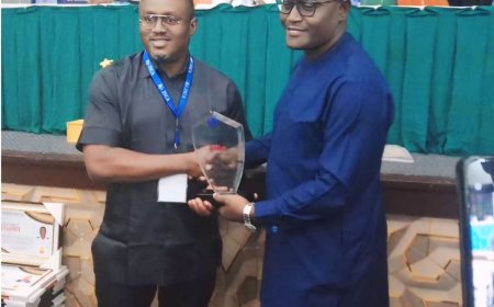 Governor Otu Receives Security Consciousness Award