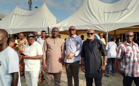 BREAKING...  C'River PDP Chieftains, Hundreds of Supporters Defect To APC In Ward Eight In Calabar Municipality