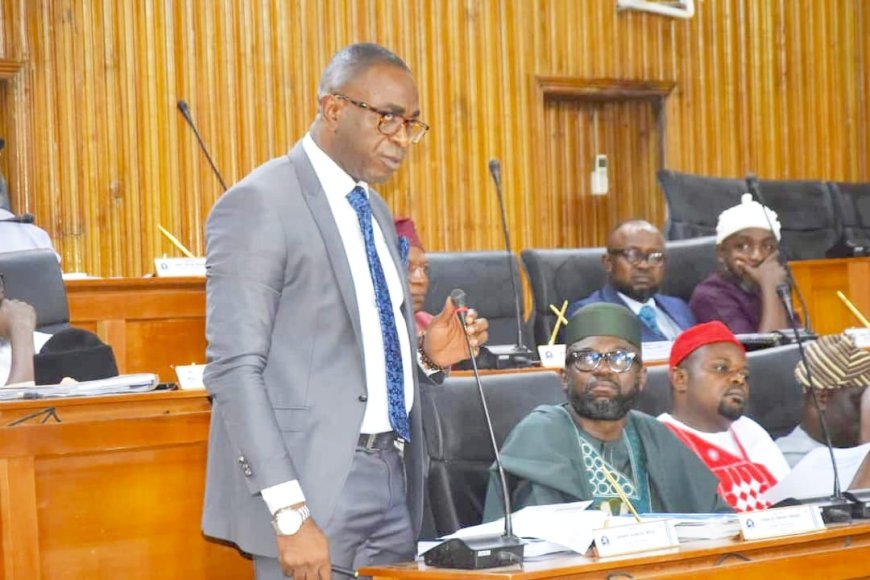 C' River Records, Archives Bill Scales Third Reading