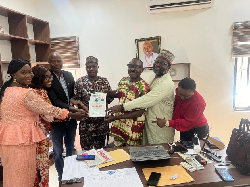 NUJ 2024 Election: Dele Atunbi Picks Presidential Nomination Forms, Promises Inclusive Gov't