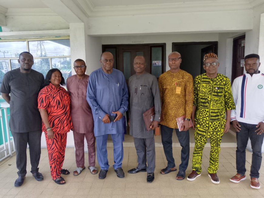 CAGraM/Door 2 Door Support Groups Honour APC Chieftains in Cross River