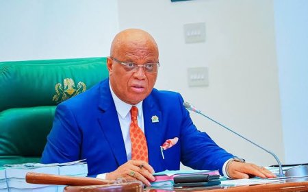 Governor Umo Eno Dissolves Cabinet