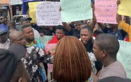 Tech, Gadget Sellers Protest Over  N700m Loss To Robberies In Calabar 
