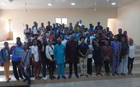 Don Charges Freshmen to be Dedicated