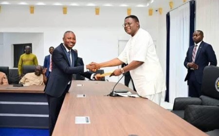 JUST IN: C’River Governor Swears In Acting Chairman of Bekwara Council