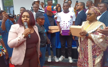 Otu’s Wife Empowers Sweepers, Honours Idol Star in Calabar
