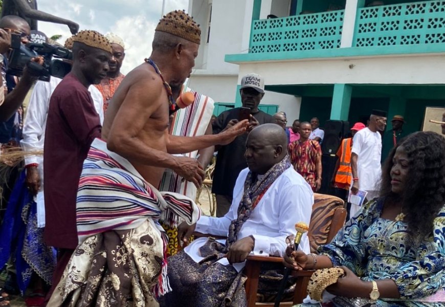 C'River Env. Comm Installed Obol Okammke 1 of Ugep by the Yakurr Nation