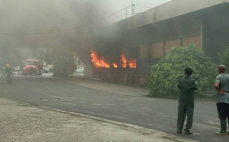 Fire Razes Section of Rivers Gov't Secretariat