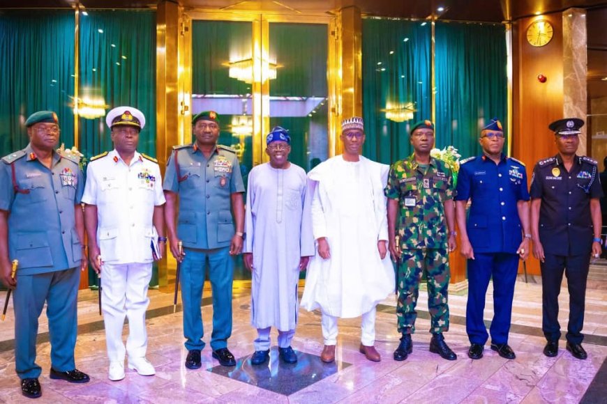 Tinubu Reshuffles Military Leadership, Appoints New Service Chiefs