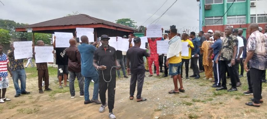 At Last, Gov Otu Wades Into C’River APC Leadership Crisis, May Set Up Investigative Committee