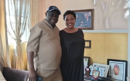 Yuletide: Sen Eteng Visits Late Abubakar's Widow