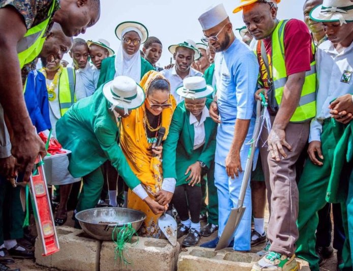 Akpoti Uduaghan Returns to FGC Idoani with Major Development Projects