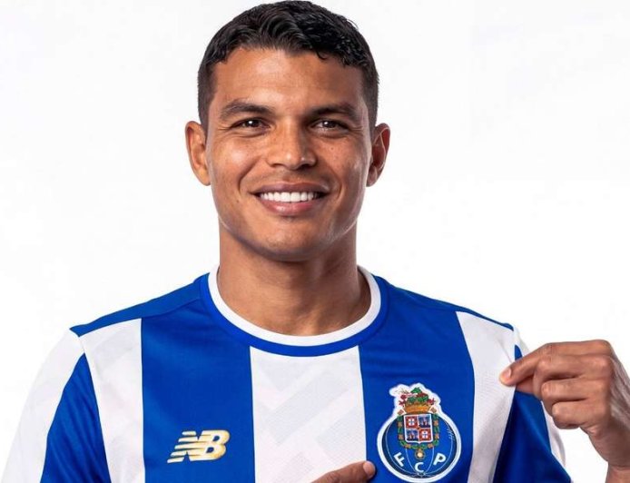 FC Porto Signs Thiago Silva on 6 Months deal.