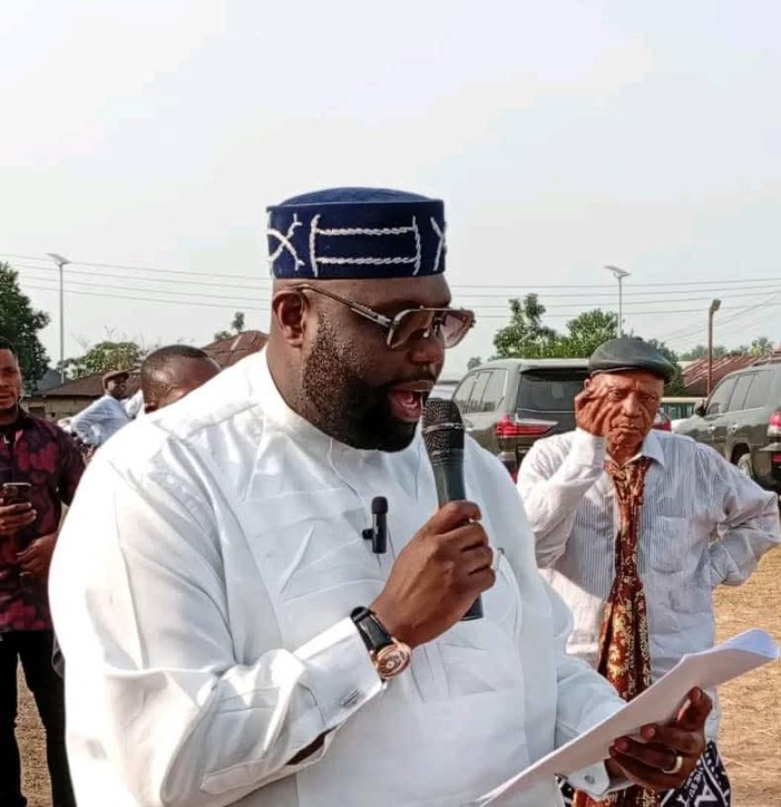 Senator Asuquo Awards N55m Postgraduate Scholarships to 11 Cross River South Students