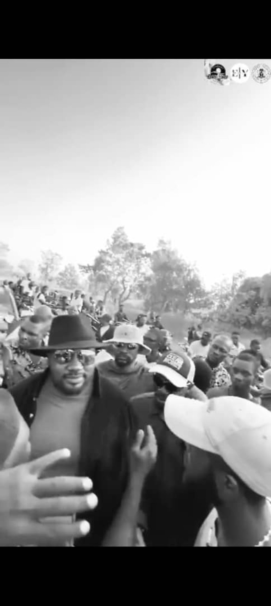 Impeachment: Hundreds of Ogoja Youths Match for Vice Chairman, Vows to Sink With Him