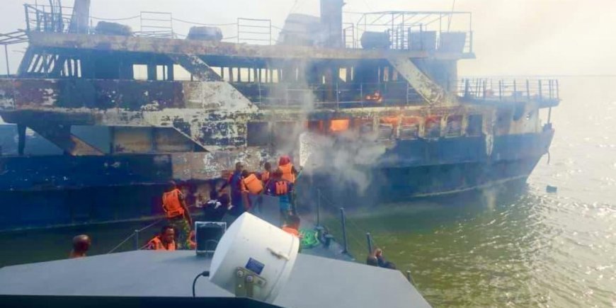 Nigerian Navy Rescues 20 Crew Members From Burning Vessel Off Calabar