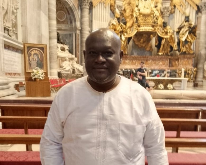 Of Foxes, Vultures, and Hyenas