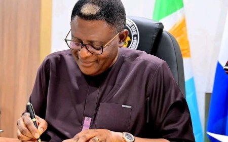 2027: Otu Orders Aides Eyeing Elective Offices to Resign by March 26
