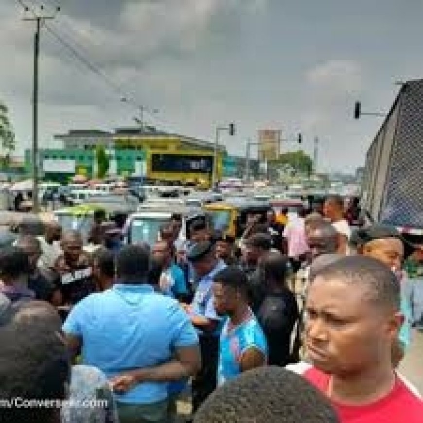 Calabar Sachet Water Distributors Threaten Strike over N1,800 Daily Toll