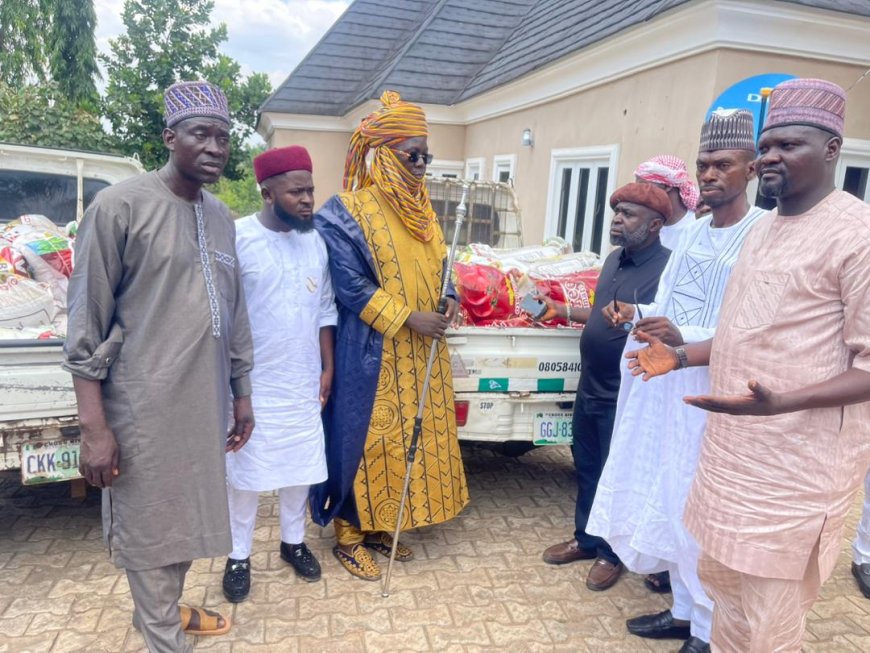 Eid al-Fitr: Sen Jari Doles Out N3m, 50 Bags of Rice To Muslim Community