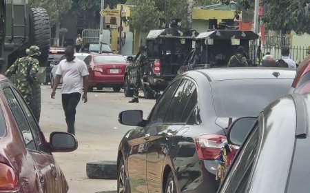 APC: Tension At INEC Headquarters As security Cardon Off Roads Leading To Commission