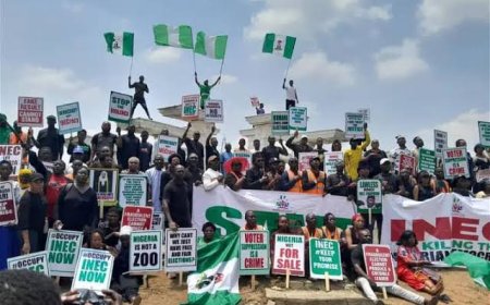 FLASHBACK: How Buhari, Tinubu, el-Rufai Led 2013 Protest Calling For Jega’s Resignation