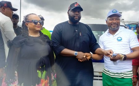 Sen Asuquo Distributes 150 Mini Buses, 200 Keke Napeps, Gifts N100,000 Cash To Constituents