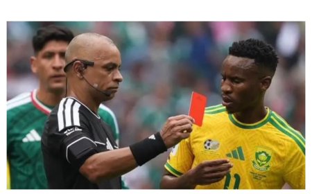 3 Players Sent Off as World Cup Co-hosts Mexico Defeat South Africa in Dramatic Opener