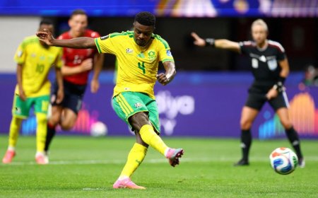 83rd-minute penalty earn South Africa a draw against the Czech Republic at the World Cup.