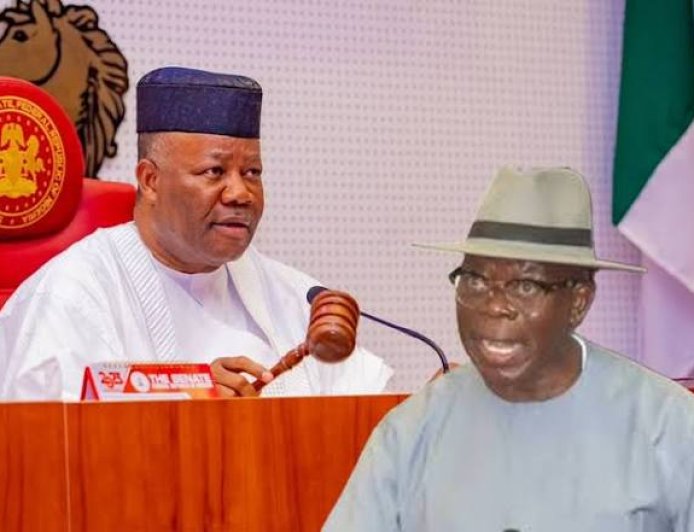 OSHIOMHOLE ECHOES SENATORS SENTIMENTS AGAINST AKPABIO'S STYLE OF LEADERSHIP