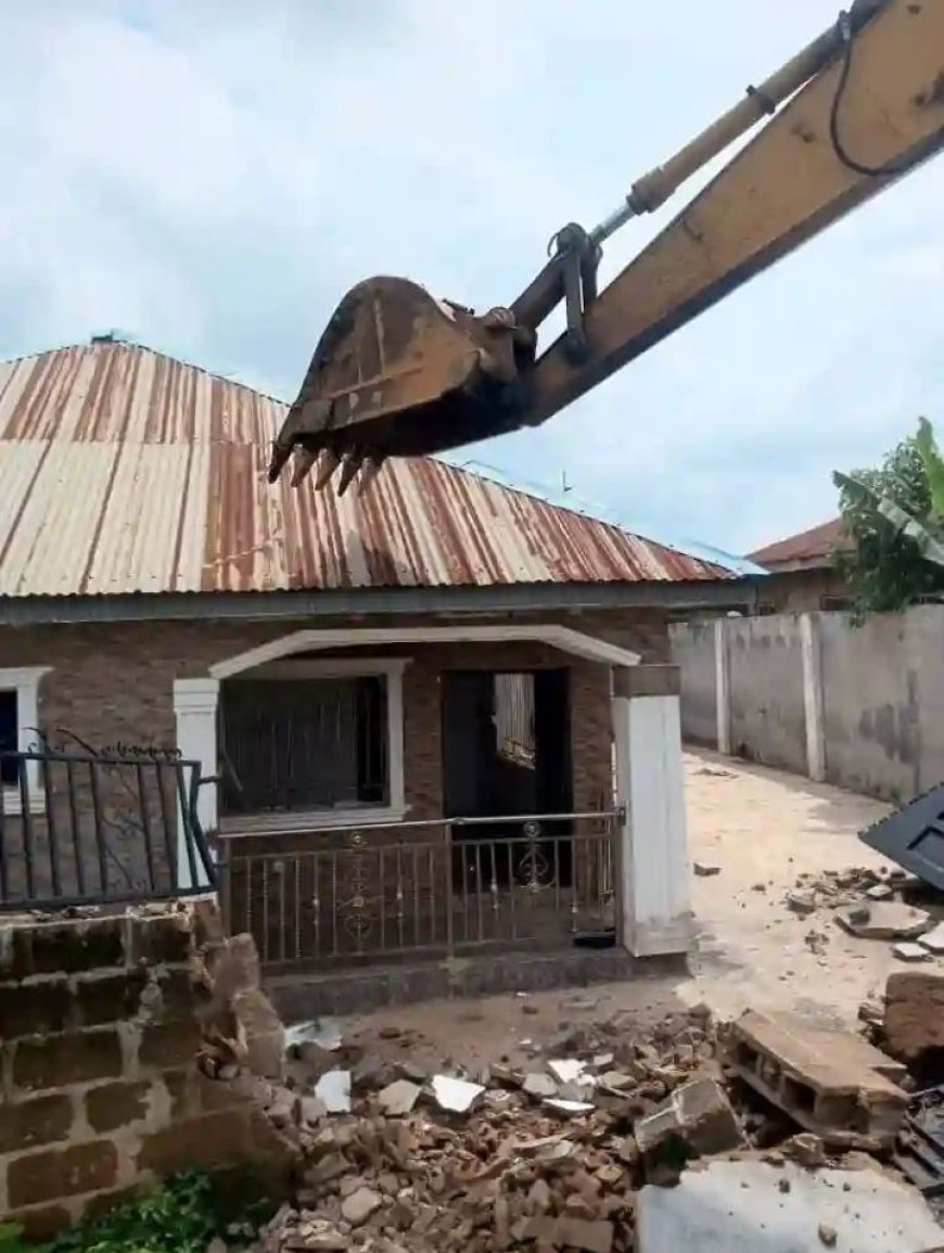 Oyo Government Demolishes Building Used as Kidnappers’ Hideout in Adelabu Family Abduction