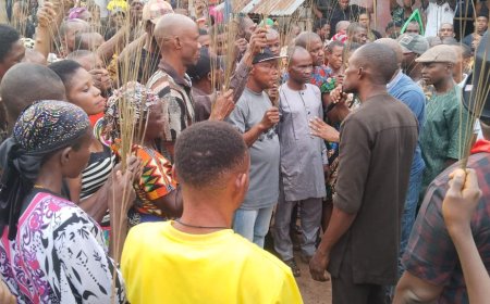Mass Defection Hits APC in Abini Community As Over 500 Defected to Opposition PDP