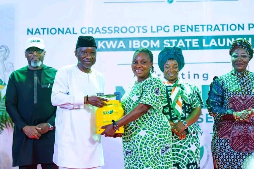 CLEAN ENERGY: Ekperikpe Ekpo Empowers 3,000 Akwa Ibom Women, Distributes 27,000 LPG Cylinders