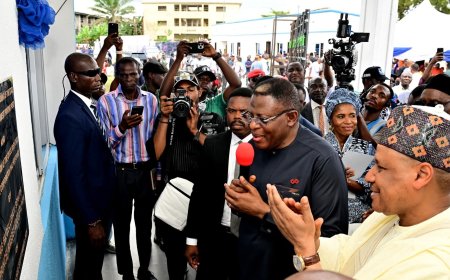Gov Otu Reactivates Nigerian Chronicle, Unveils State of The Art Printing Press