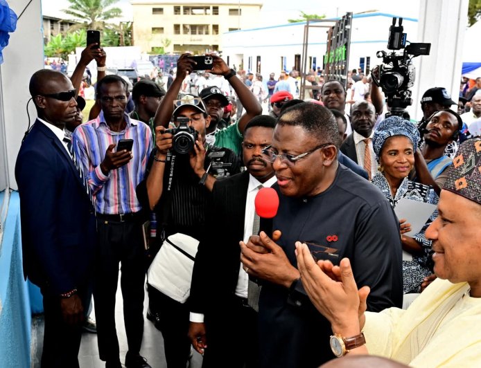 Gov Otu Reactivates Nigerian Chronicle, Unveils State of The Art Printing Press